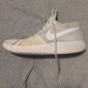 Nike Zoom Assersion Basketball Shoes